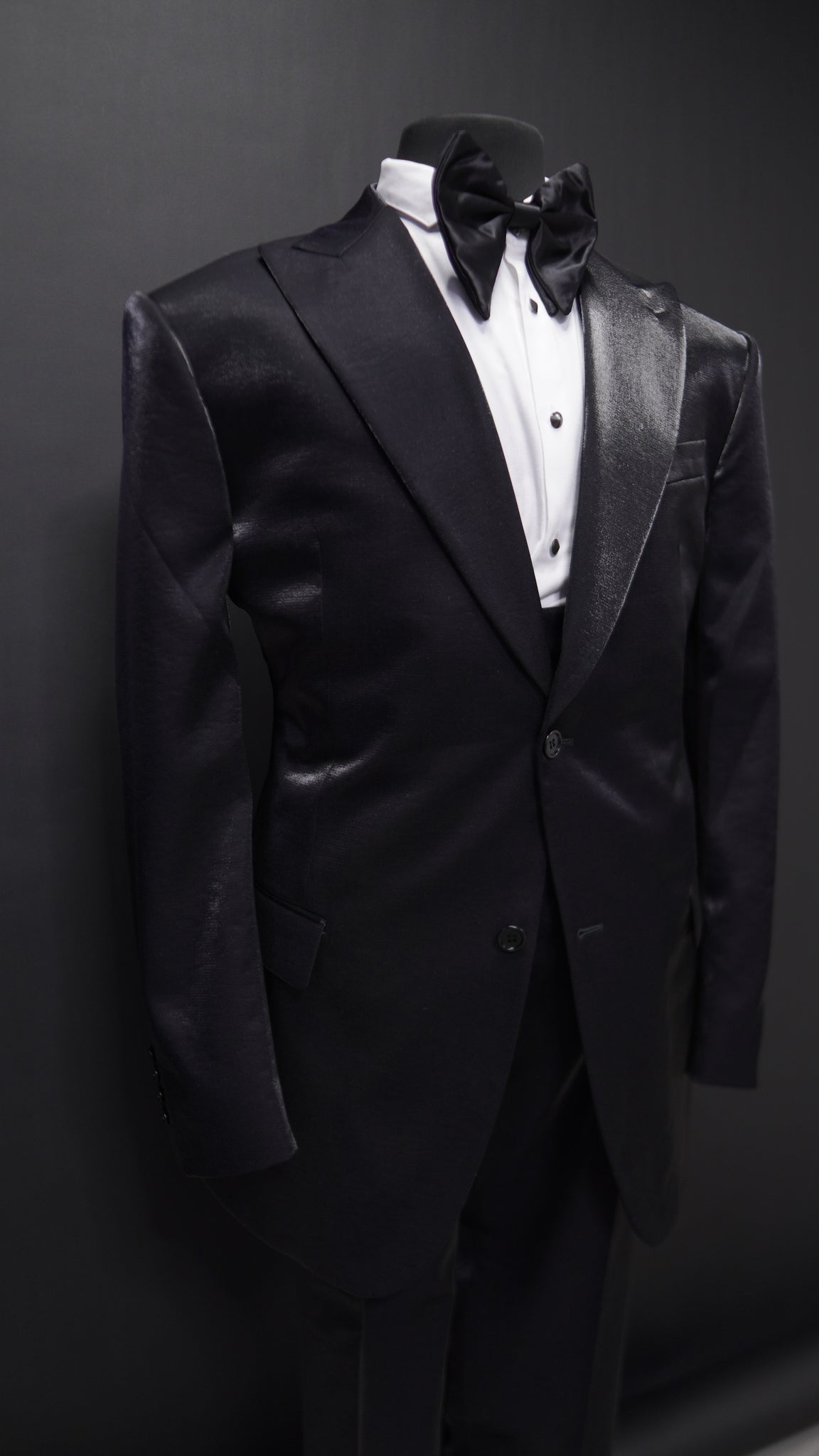 Justins Black Peak lapel  Suit