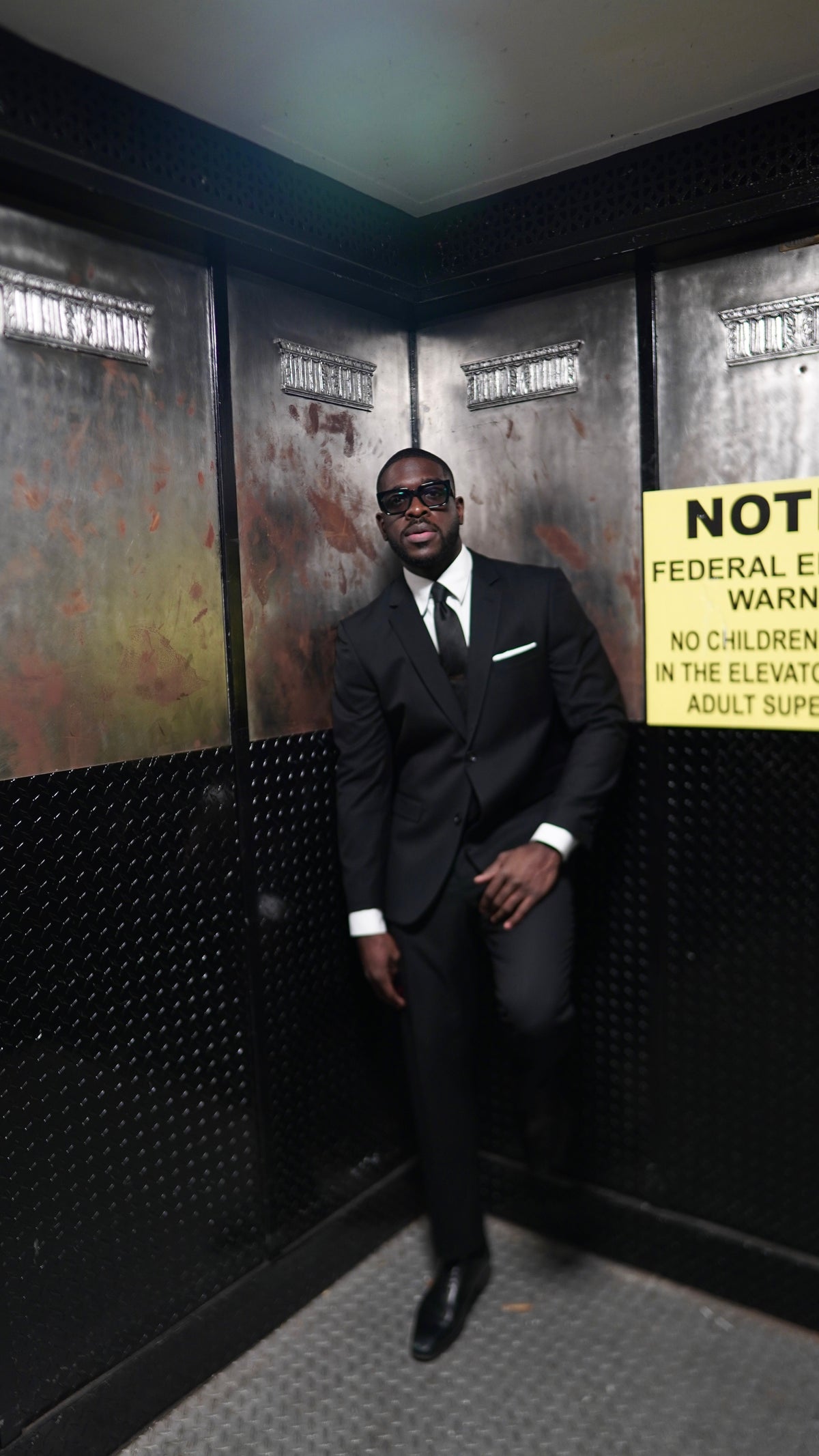 Black Men’s Ready-to-Wear Suit