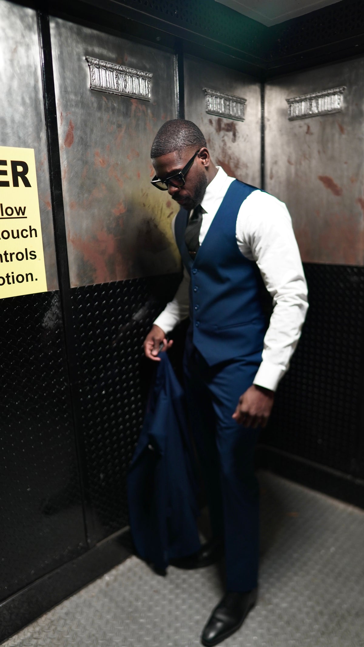 Royal Blue Men’s Ready-to-Wear Suit