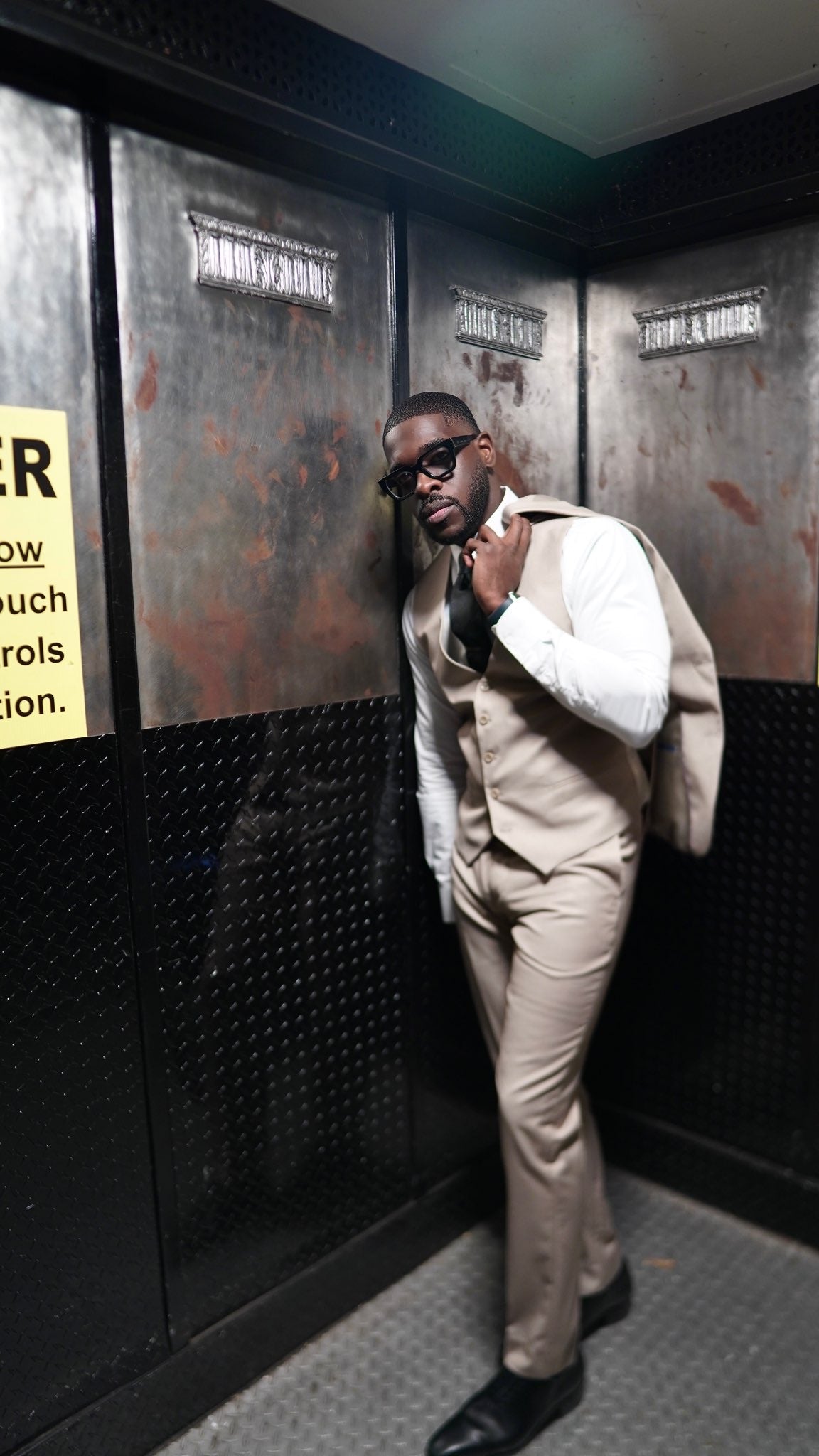 Khaki Men’s Ready-to-Wear Suit