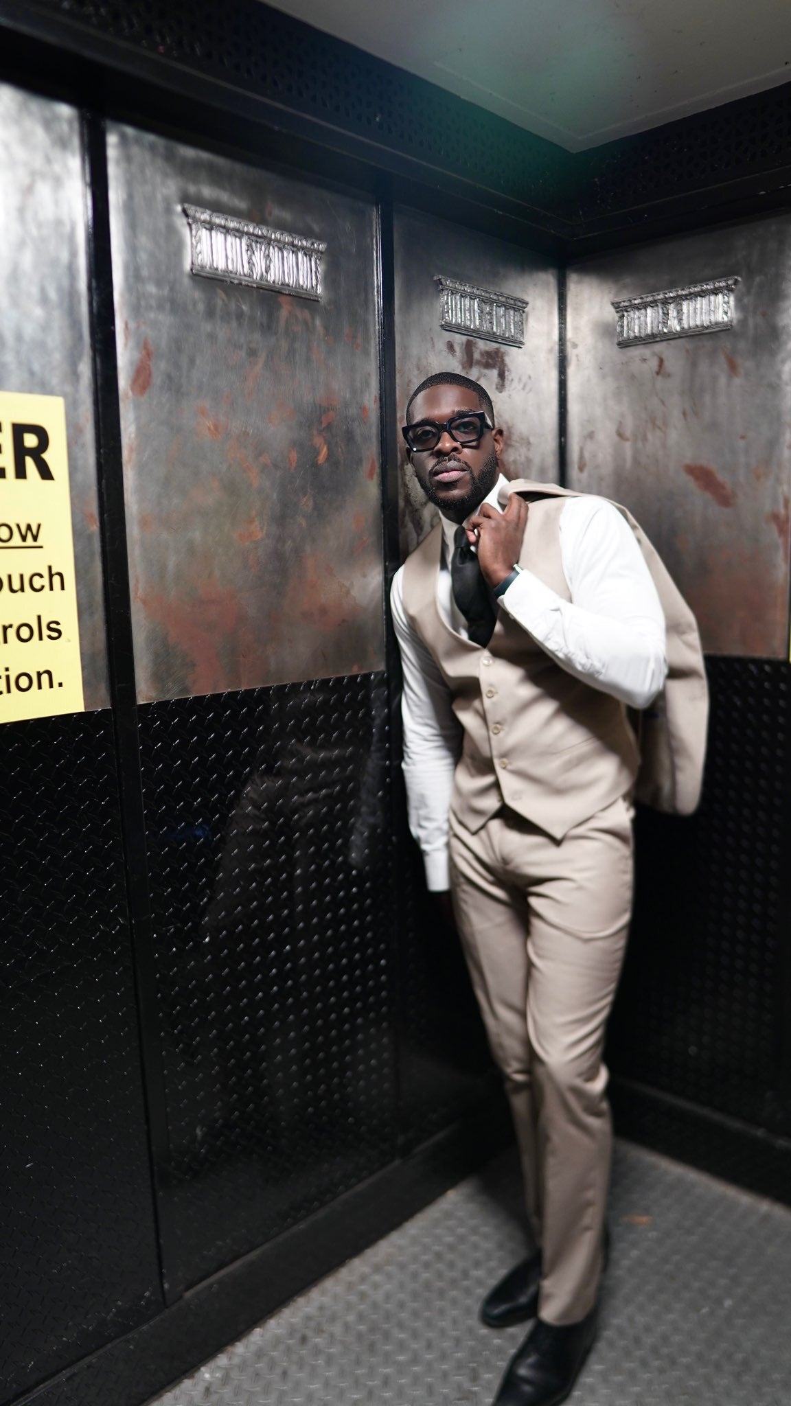 Khaki Men’s Ready-to-Wear Suit