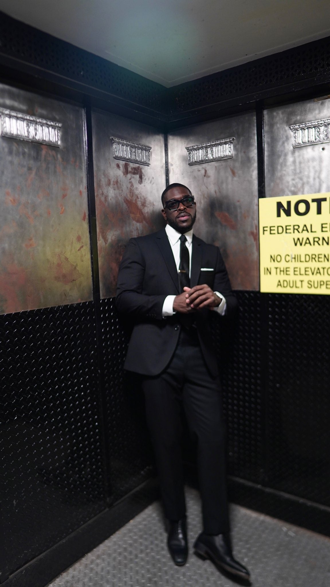 Black Men’s Ready-to-Wear Suit