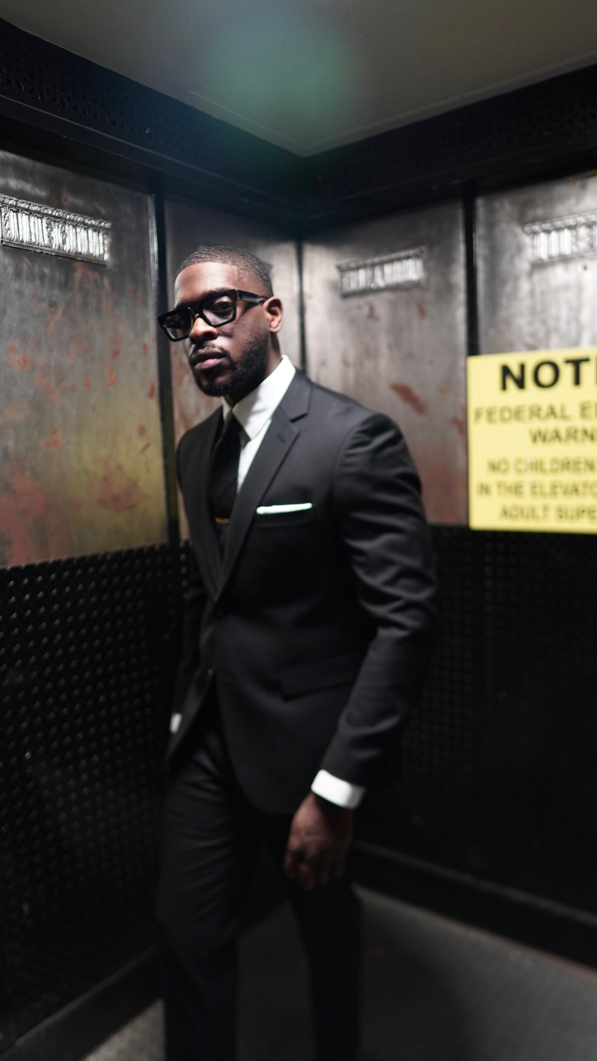 Black Men’s Ready-to-Wear Suit