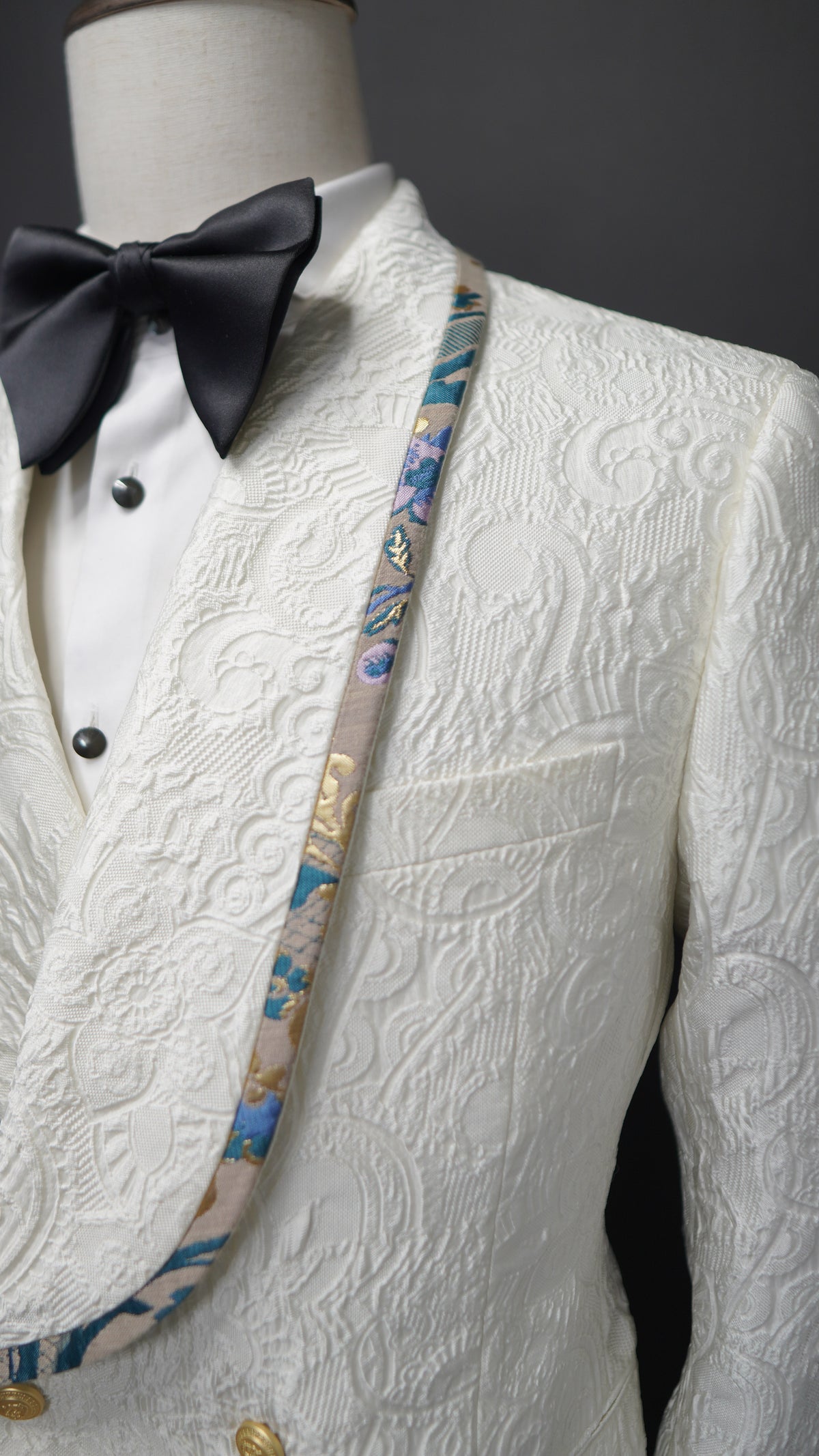 White Double Breasted Jacquard Tuxedo