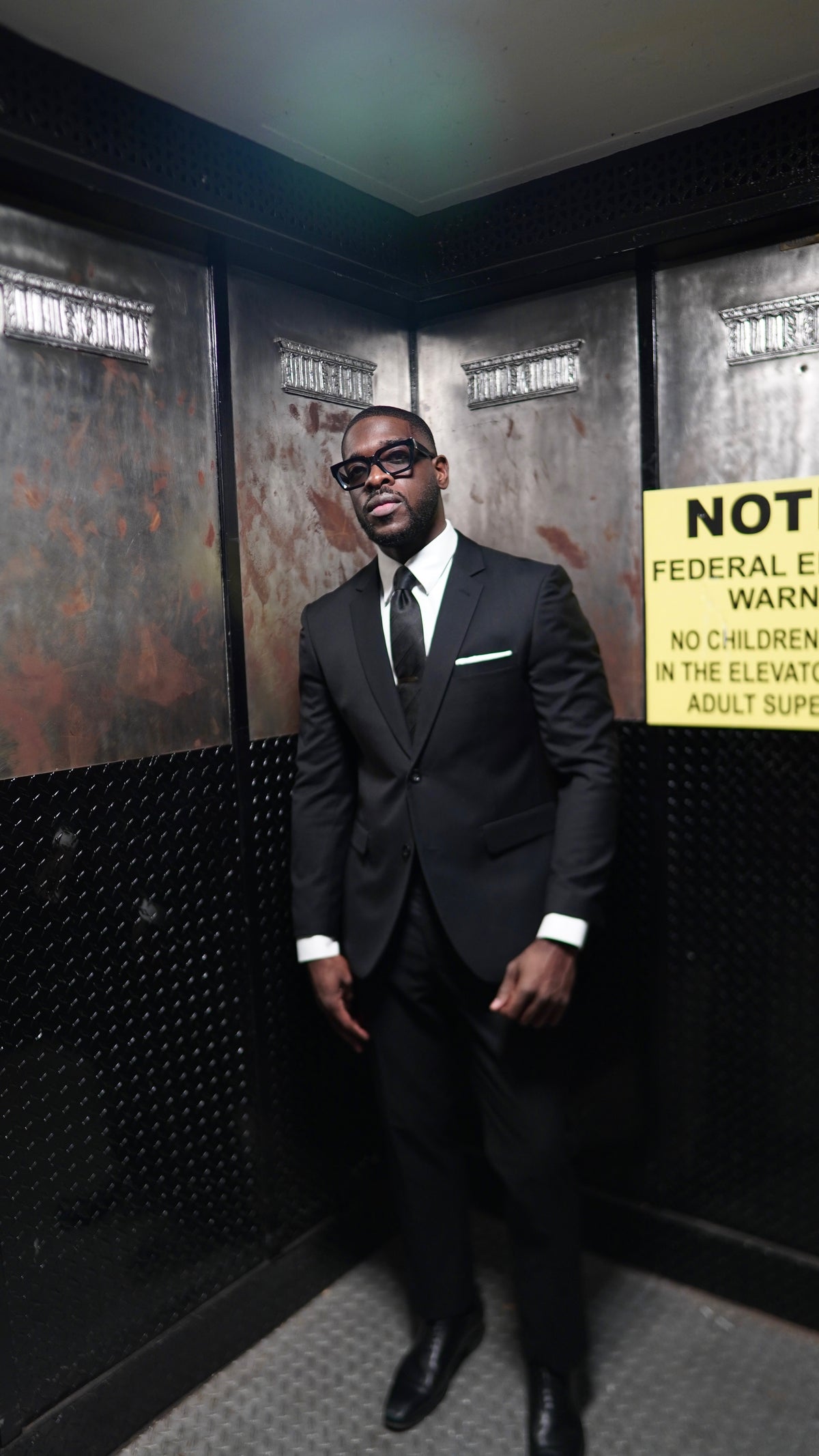 Black Men’s Ready-to-Wear Suit