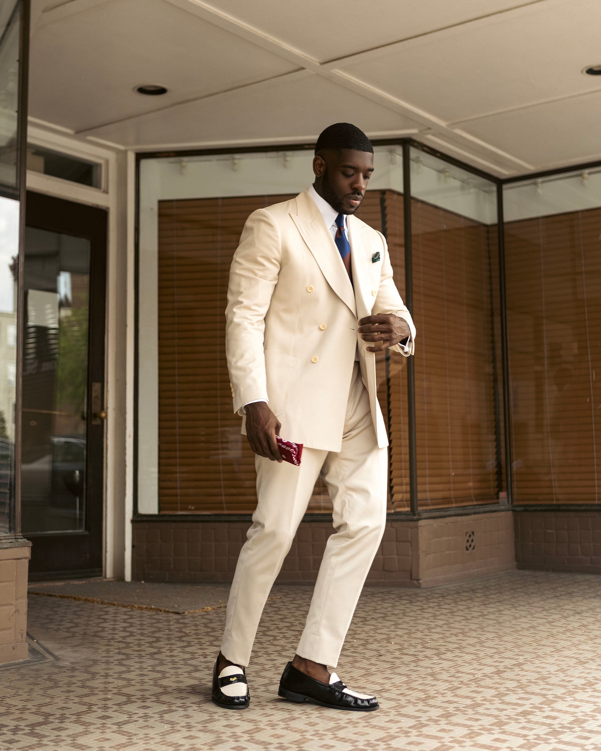 Cream Peak Lapel Double Breasted Suit