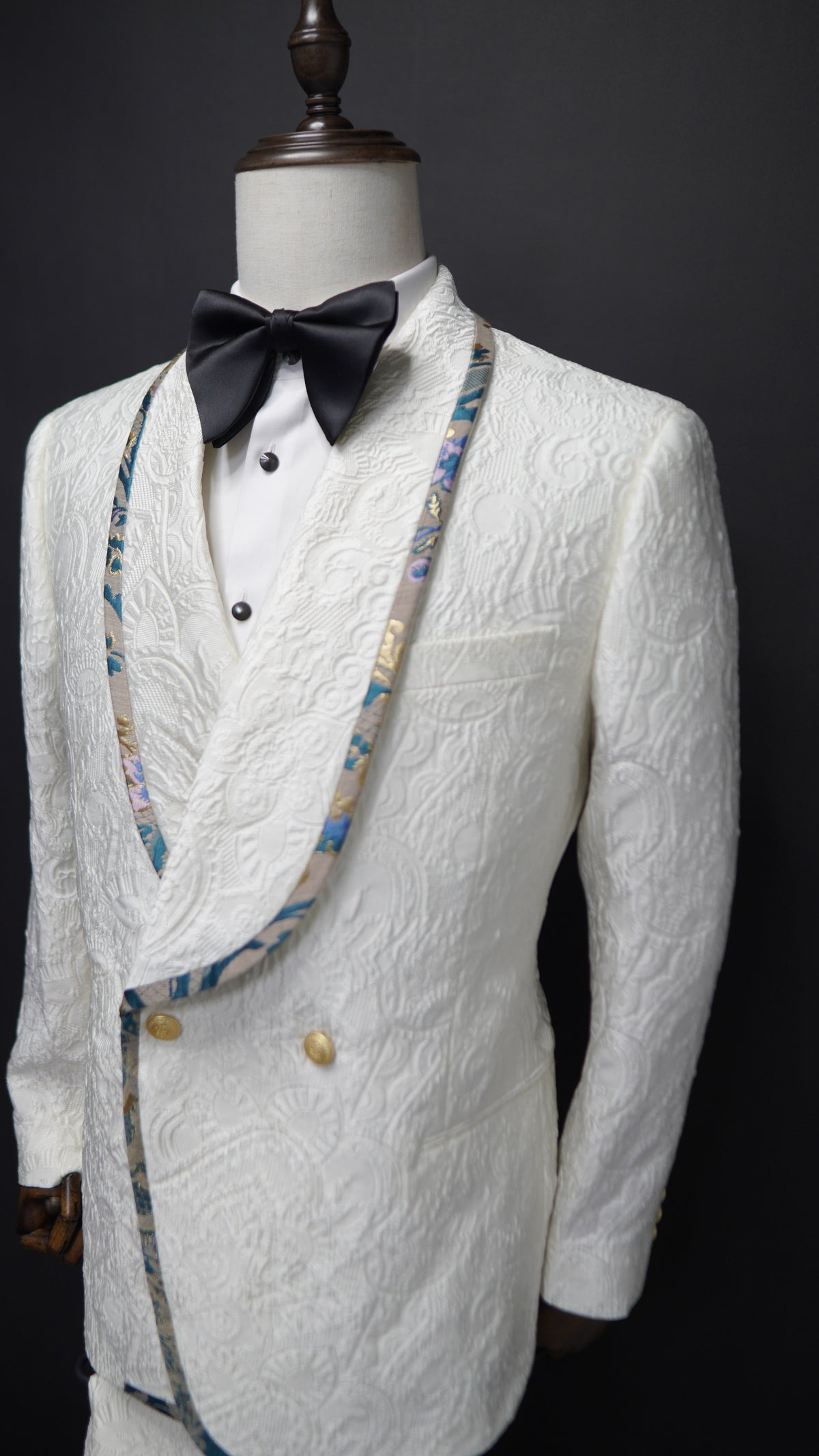 White Double Breasted Jacquard Tuxedo